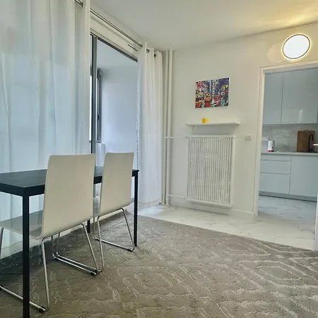 Cosy F4 Colombes Apartament *